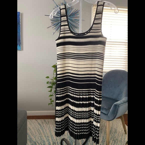 Vivienne Tam black and white dress - Picture 1 of 3